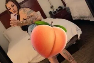 thick thighs pretty eyez good vibez - Image 5