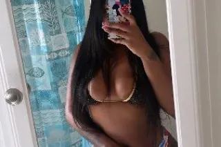 your sexy sweet playmate 💋💋👅 -... - Image 3