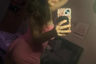 Cum Have Some Fun W Me 😘💕 Ask ... - Image 4