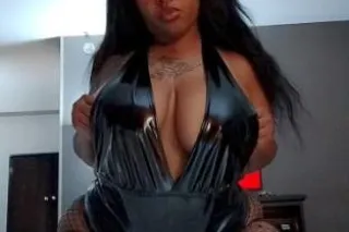 BIG BOOTY 🍑FREAK WET 💦AND READ... - Image 2