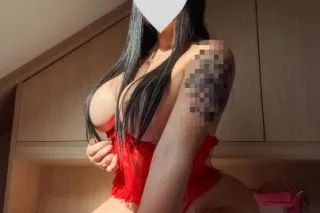 hermosa latina recien llegada ... - Image 3