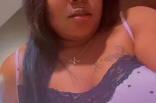 Juicyy Located In Sylvester 💦💕 - Image 3