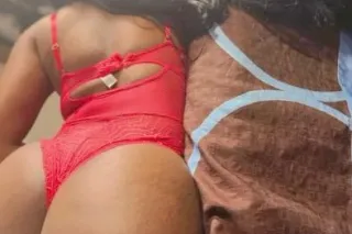 sexy brunette - Image 5