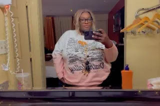 💋💋ebony bbw🤩 with that pressur... - Image 2