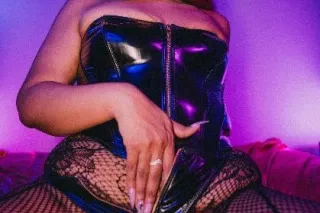 KAYANA / 𝖢𝗎𝗋𝗏𝗒 𝖤𝗑𝗈𝗍𝗂𝖼 𝖱𝖾𝖽𝗁𝖾𝖺𝖽 ... - Image 4