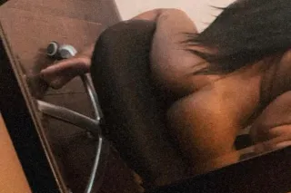 HEY DADDIES 🥰 DARKSKIN BEAUTY ... - Image 2