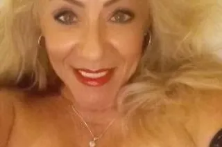 A Sexy, Sensual California MILF Here For You - Image 11