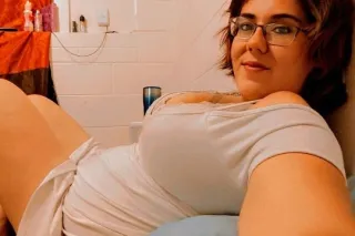 MILF/CONTENT CREATOR - Image 9