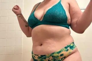 wet ass pussy with head game o... - Image 4