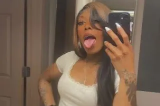 Tasty Tuesday 🥵💦 Creamy Horny 🍦 Hot Juicy Pussy 🥵💦 Outcall and car available 💕ONLYFANS @OFFICIALRAINYDAYSS ☔🫦💖 - Image 5