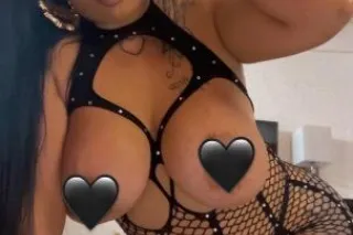 LAST NIGHT IN TOWN ✈ WARM TIGH... - Image 1