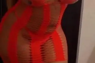 thick pretty brown skin - Image 1