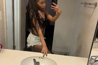 Early Morning , Super Horny 😘🩷... - Image 1