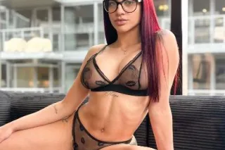 am available - 22 - Image 2