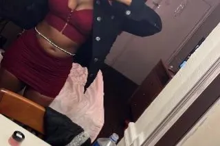 soft skin soft spoken submissive coke bottle bby - Image 7