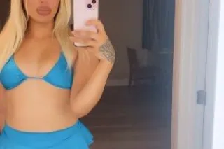 2 girl available 💫 Mandame Men... - Image 1