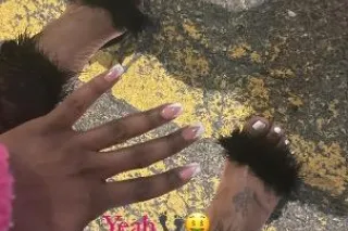 📲📲🌴Tropical Ebony Beach Doll🌴Q... - Image 3