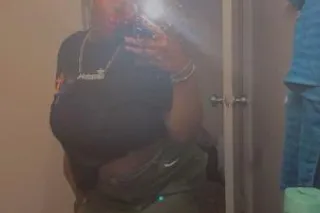 ❤😍😍Thick curvy sexy down to ea... - Image 1