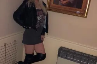 Your Girl Next Door 👀 😘 IN & O... - Image 2