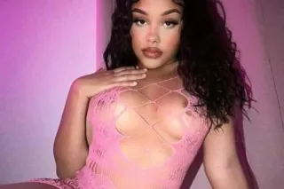 Party Girl Ready to Play - 24 - Image 1