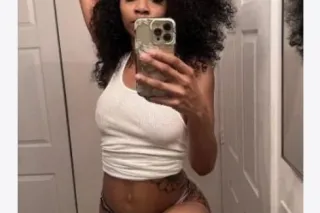 Ashley😉 outcalls only - 23 - Image 1