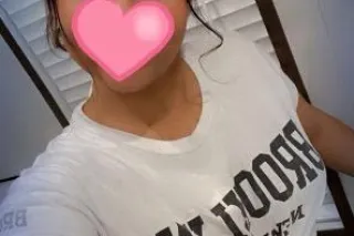 Pretty "MATURE" Playmate💋Volup... - Image 1