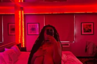 mocha looking for fun and to f... - Image 2