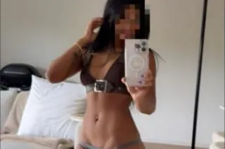 Hello, how is this love, I am a Latin girl available - Image 1