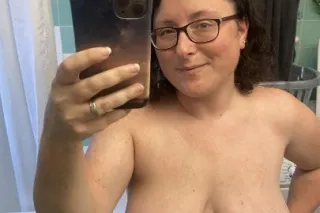 🔥✅40 Years Hot Mom✅Juicy Pussy🍑Curvy Ass💋Ready for fuck✅Only text me Telegram & WhatsApp, for first reply - Image 6