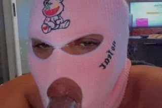 📍TANGER OUTLET 📍🤫 💚Throat Fair... - Image 1