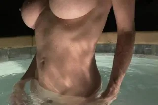 🔥💋 41 Years Hot and Sexy MOM 👙... - Image 1