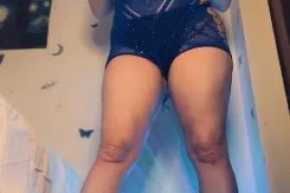 💋 SEXY MILF VIBES💋 🌹COME RELAX... - Image 3