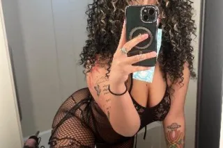 Curly headed college cutie ✨ - Image 8