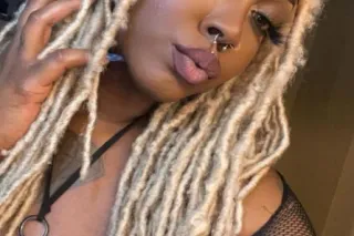 Juicy Pus*Y💦 - 22 - Image 1