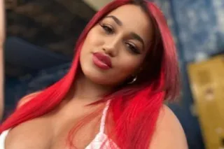 latina peliroja - 22 - Image 1