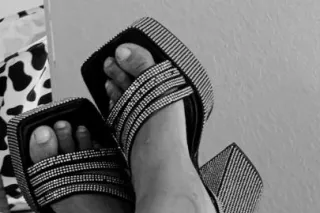 sexy red - 26 - Image 1