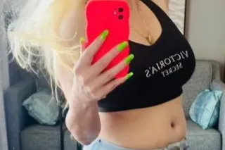 Sweet sassy seductive party gi... - Image 2