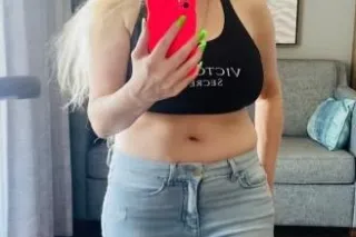 Sweet sassy seductive party gi... - Image 4