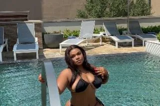 In Town for the weekend!😍🩷 100... - Image 2