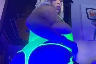 😍🍫❤Let's create sparks and unf... - Image 3