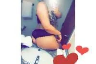 Sexy Party Girl - 28 - Image 3