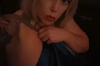 sexy milf - super hot blonde r... - Image 3