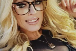 Blonde Bombshell from the South - Image 8