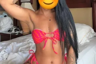 Sexy Latina With Big Ass🍑 Arou... - Image 2