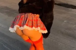 Slim Lightskin PRETTY&PeTiTE 💦... - Image 2