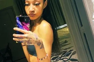 Slim Lightskin PRETTY&PeTiTE 💦... - Image 1