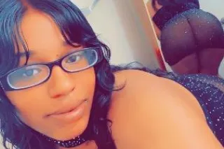 CUTE CURVY BIG BOOTY WHORE 🤪 -... - Image 1