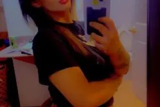 aka throat goatBEST TOP IN THE... - Image 3