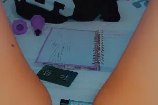 aka throat goatBEST TOP IN THE... - Image 1