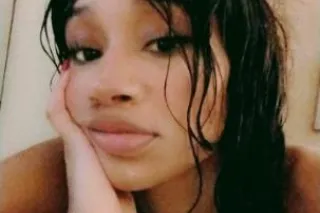 New Pretty & Petite Playmate (... - Image 3